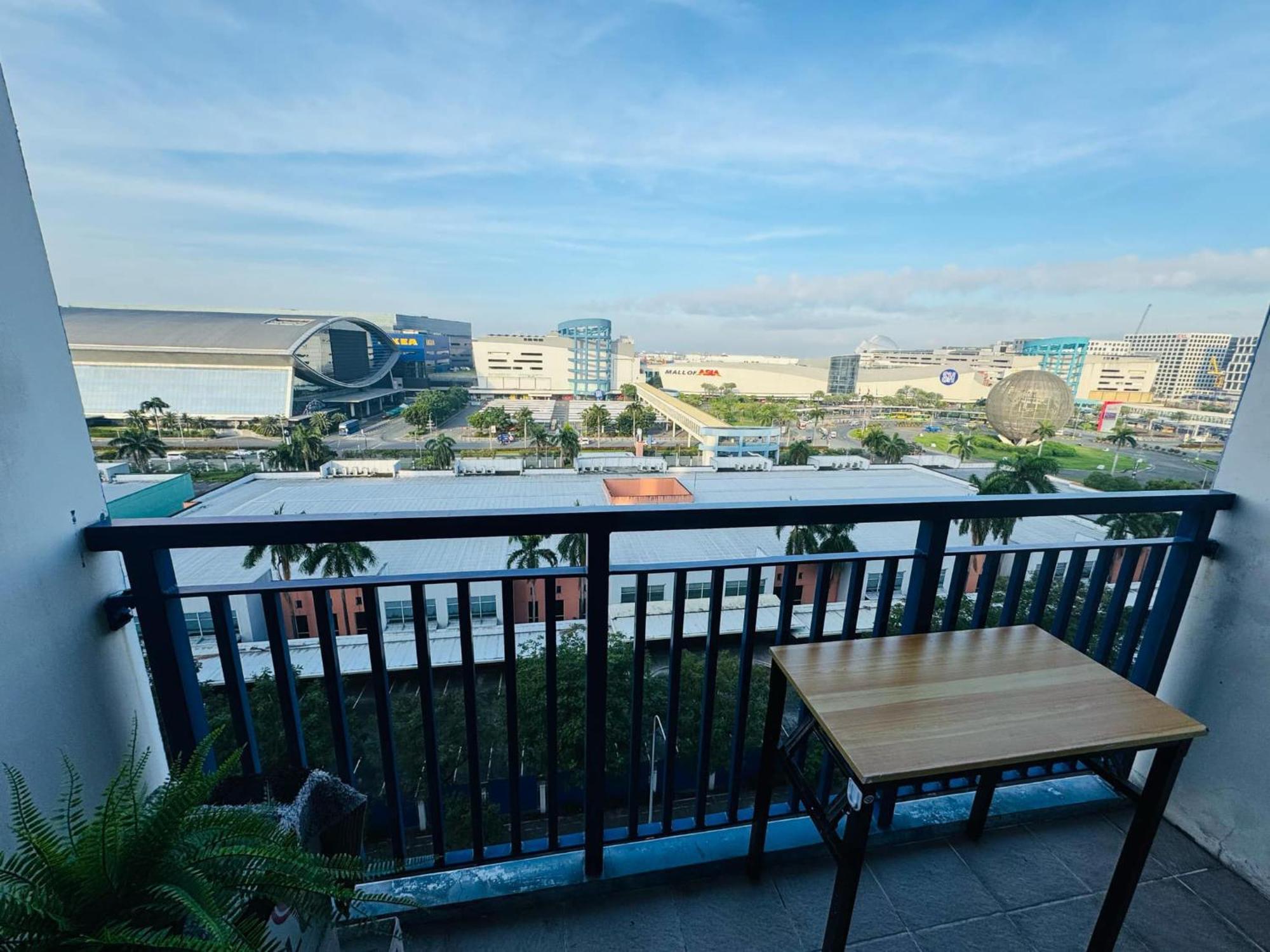 Moa Pasay Sea Residences Condotel Exterior photo